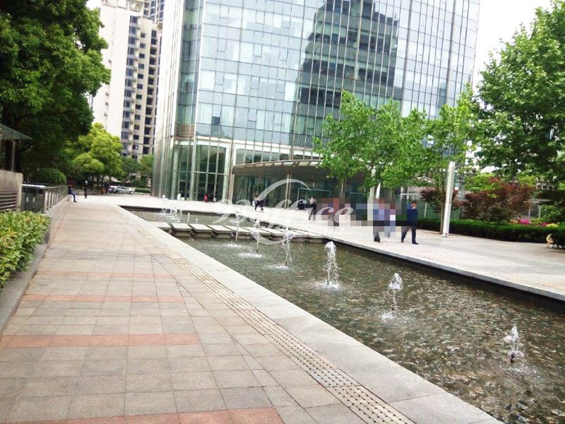 SOHO东海广场写字楼租赁-办公楼入口