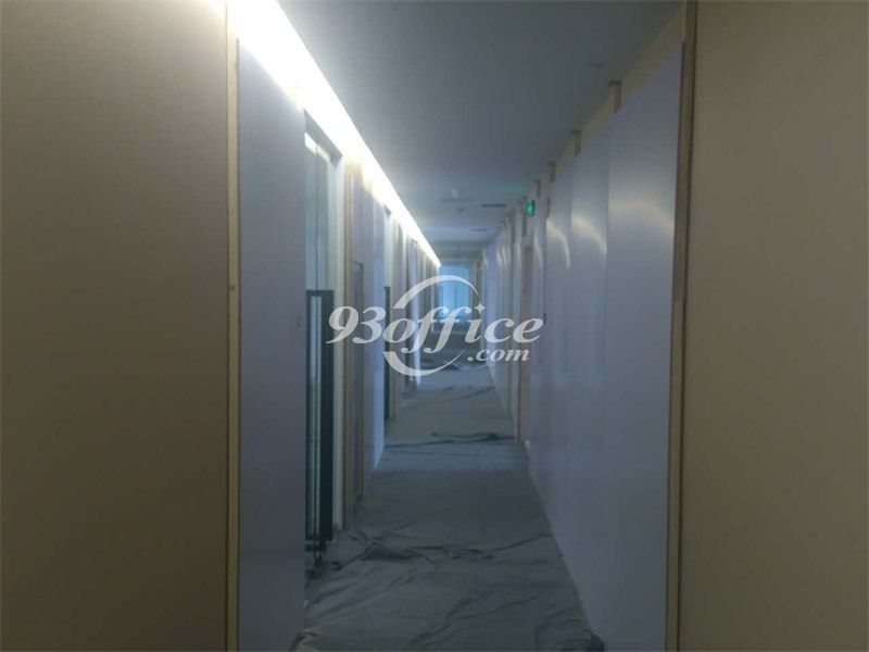 美奂大厦商务楼出租-写字楼走道