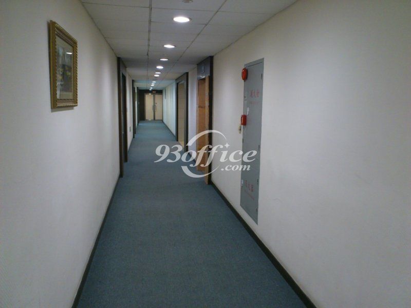 华润时代广场商务楼出租-写字楼走道