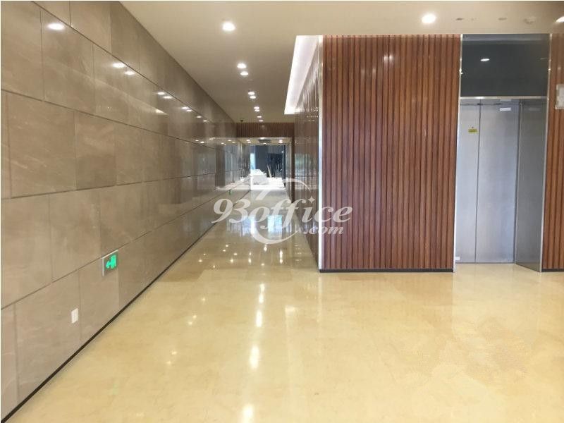 建滔企业广场商务楼出租-写字楼走道