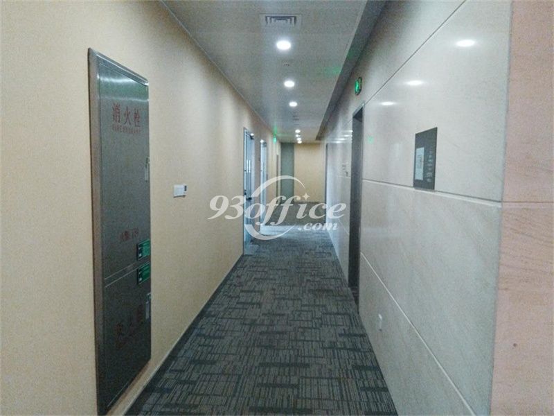 光启文化广场商务楼出租-写字楼走道
