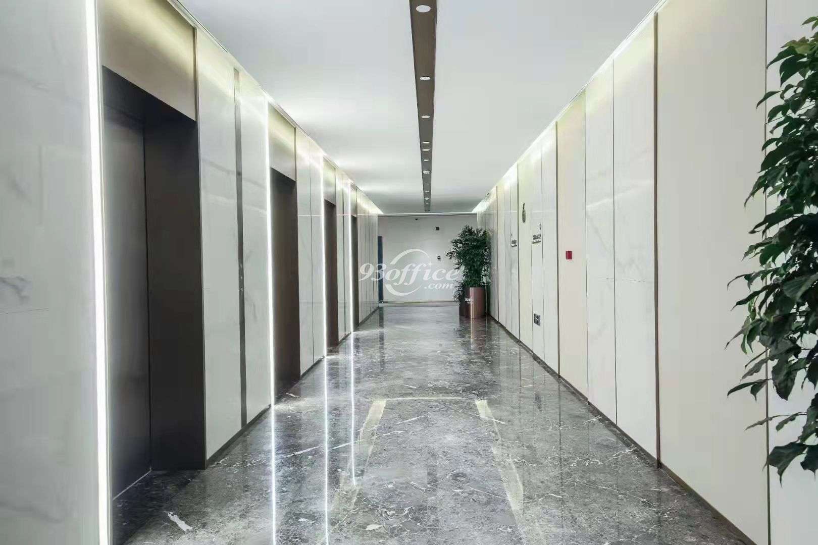 东虹桥中心办公楼租赁-写字楼楼层电梯