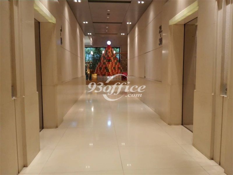 中环广场办公楼出租-写字楼大堂电梯