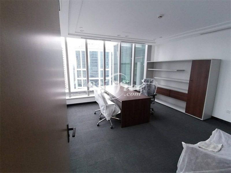 新上海国际大厦办公室出租租赁租金