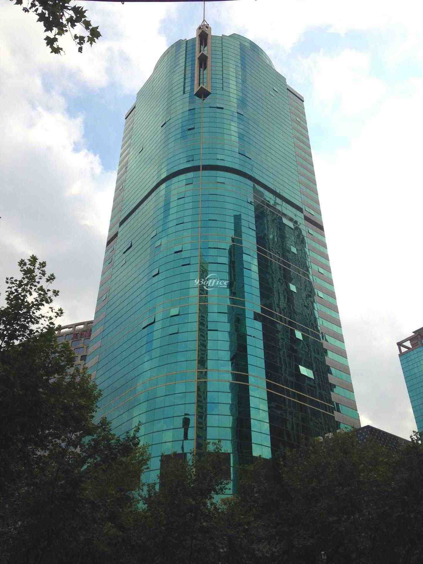 香港广场写字楼出租-办公楼外立面