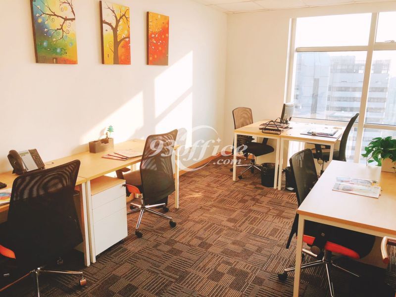 新虹桥中心大厦服务式办公室出租租赁租金