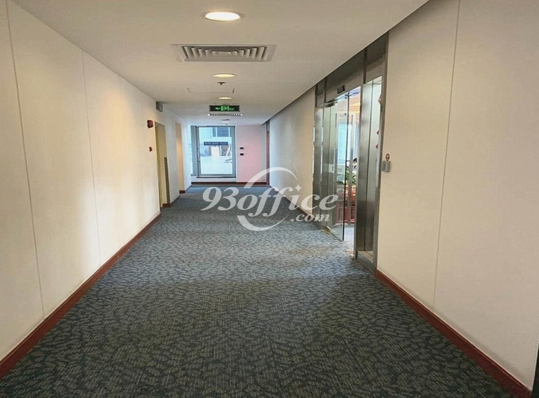 上海证券大厦商务楼出租-写字楼走道