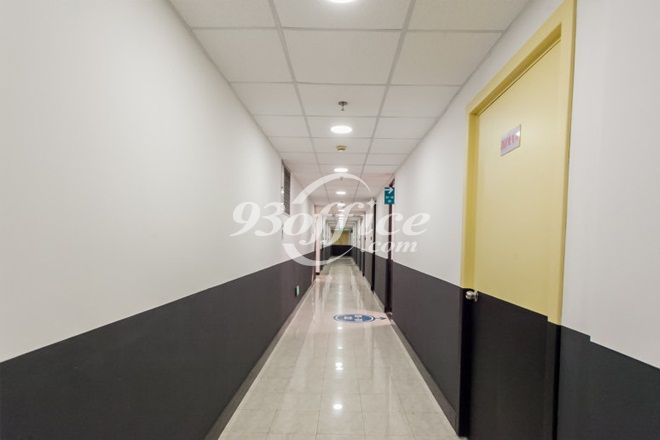 东方国际大厦商务楼出租-写字楼走道