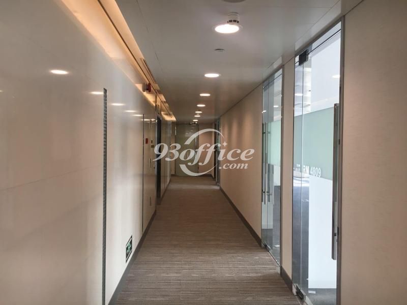 尚嘉中心商务楼出租-写字楼走道