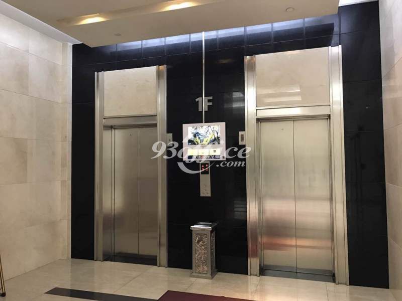 久强大厦办公楼出租-写字楼大堂电梯