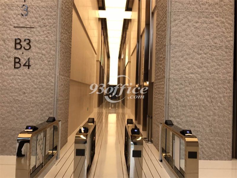 外滩金融中心办公楼出租-写字楼大堂电梯