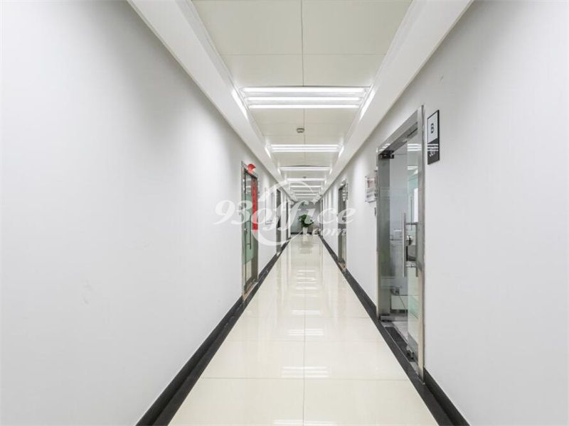静安寺盛达商务楼创意园区租赁-走道