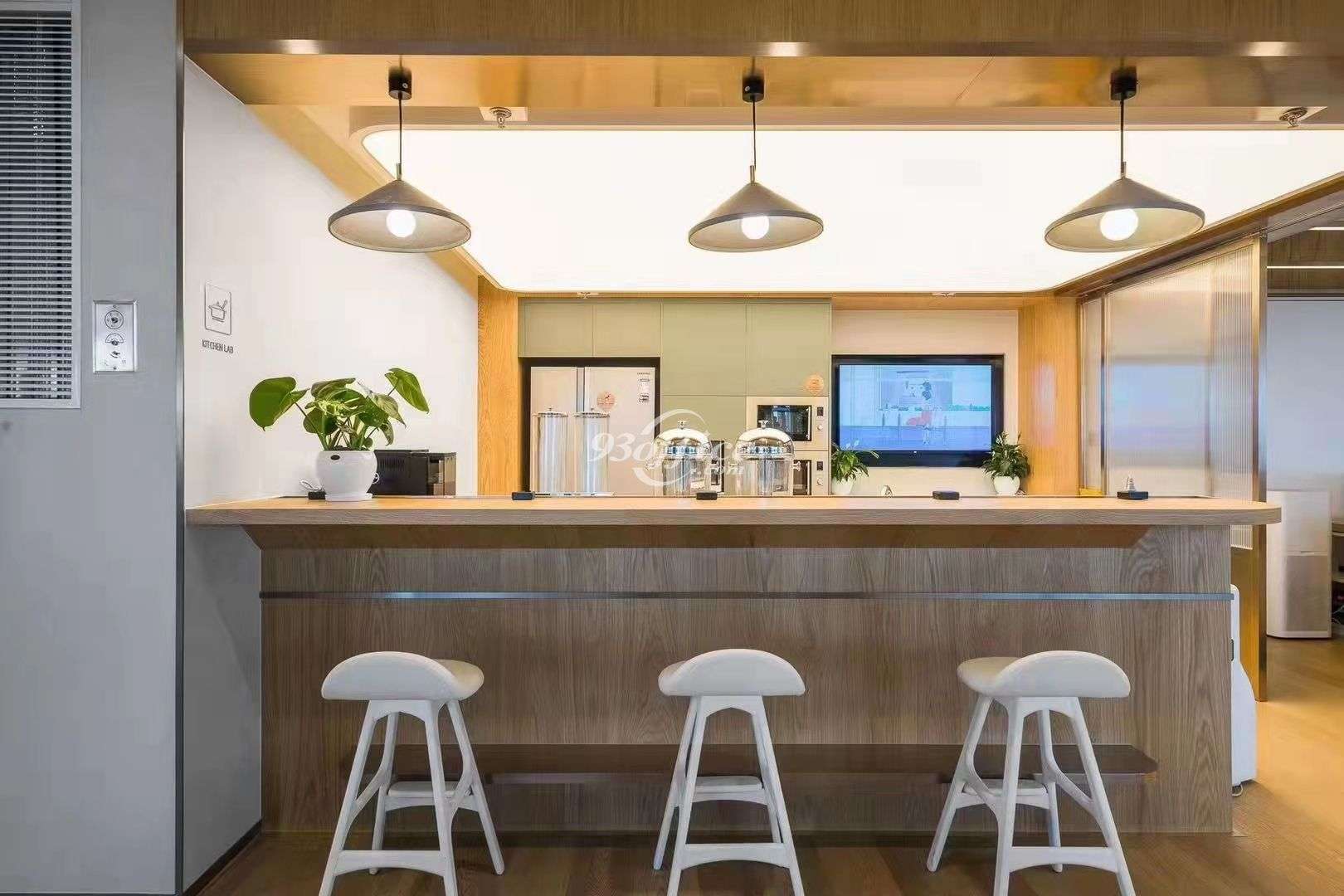 环球港共享办公室租金-茶水区