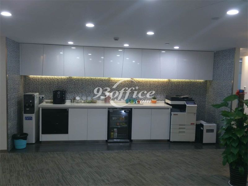 中期大厦服务式办公室租金-茶水区