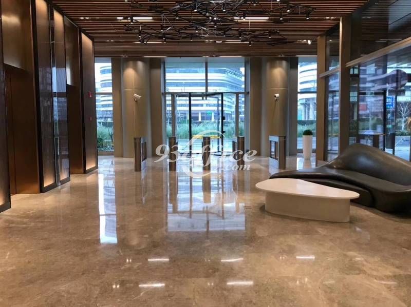 虹桥万通中心办公楼出租-写字楼大堂电梯