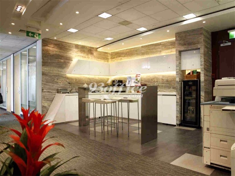 金茂大厦服务式办公室租金-茶水区