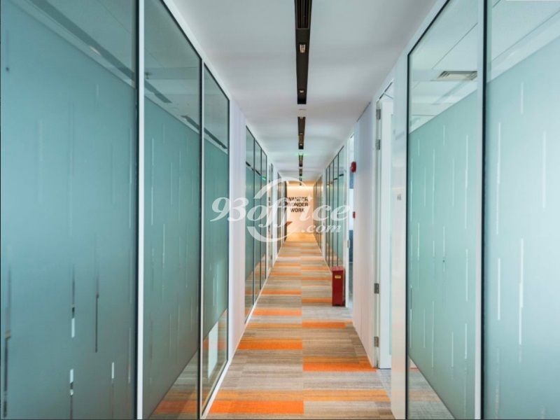 浦东上海银行大厦共享办公空间租赁-公共走道