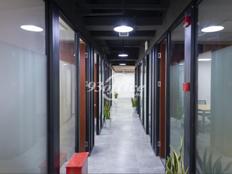 浦东新区普联大厦服务式办公室租赁-公共走道