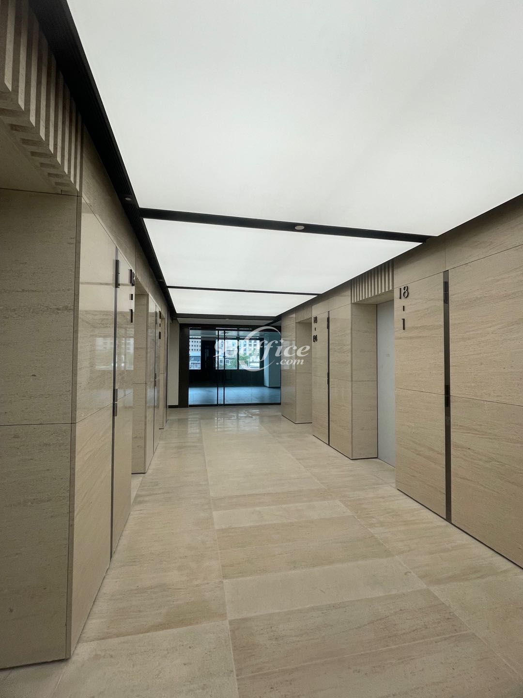 中美信托金融大厦办公楼租赁-写字楼楼层电梯