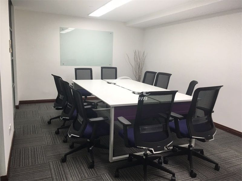 嘉汇广场服务式办公室租赁-会议室