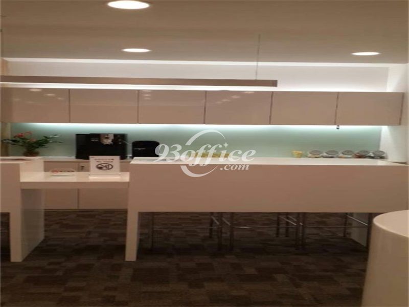 淮海国际广场服务式办公室租金-茶水区