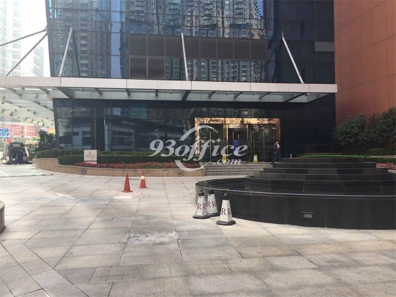 龙之梦购物中心商务中心租赁-入口