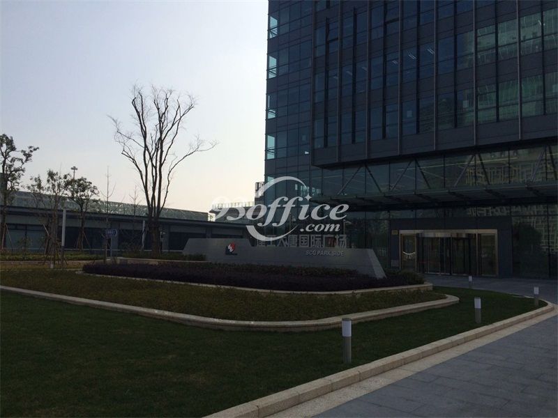 建工大唐国际广场写字楼租赁-办公楼入口