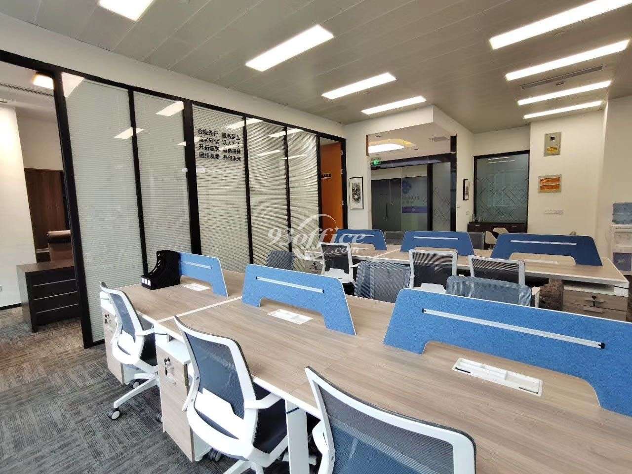 世界广场办公室出租租赁租金