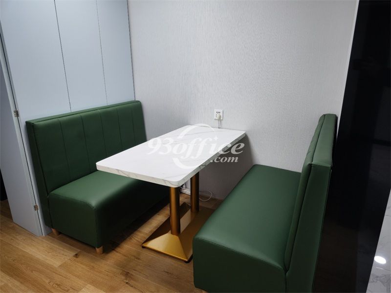 环球世界大厦办公室出租-茶水间